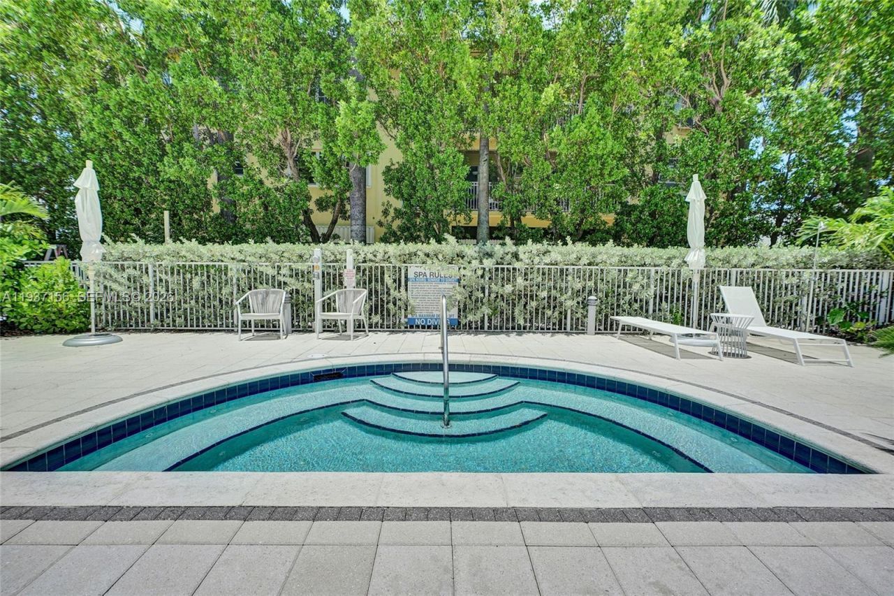 7930 East Dr , Unit 1806, North Bay Village, FL 33141 Photo