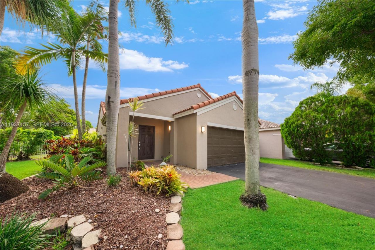 4361 Mahogany Ridge Dr , Weston, FL 33331 Photo