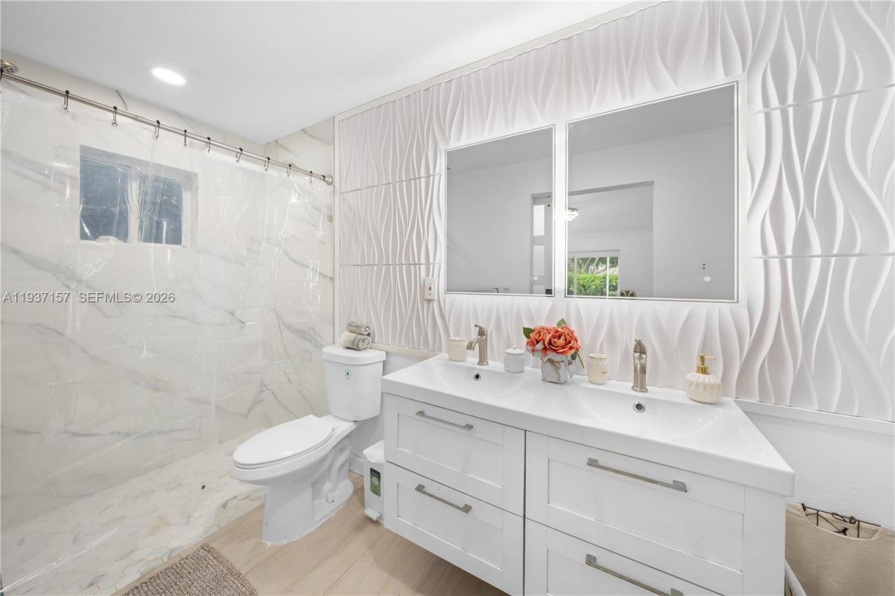 4361 Mahogany Ridge Dr , Weston, FL 33331 Photo