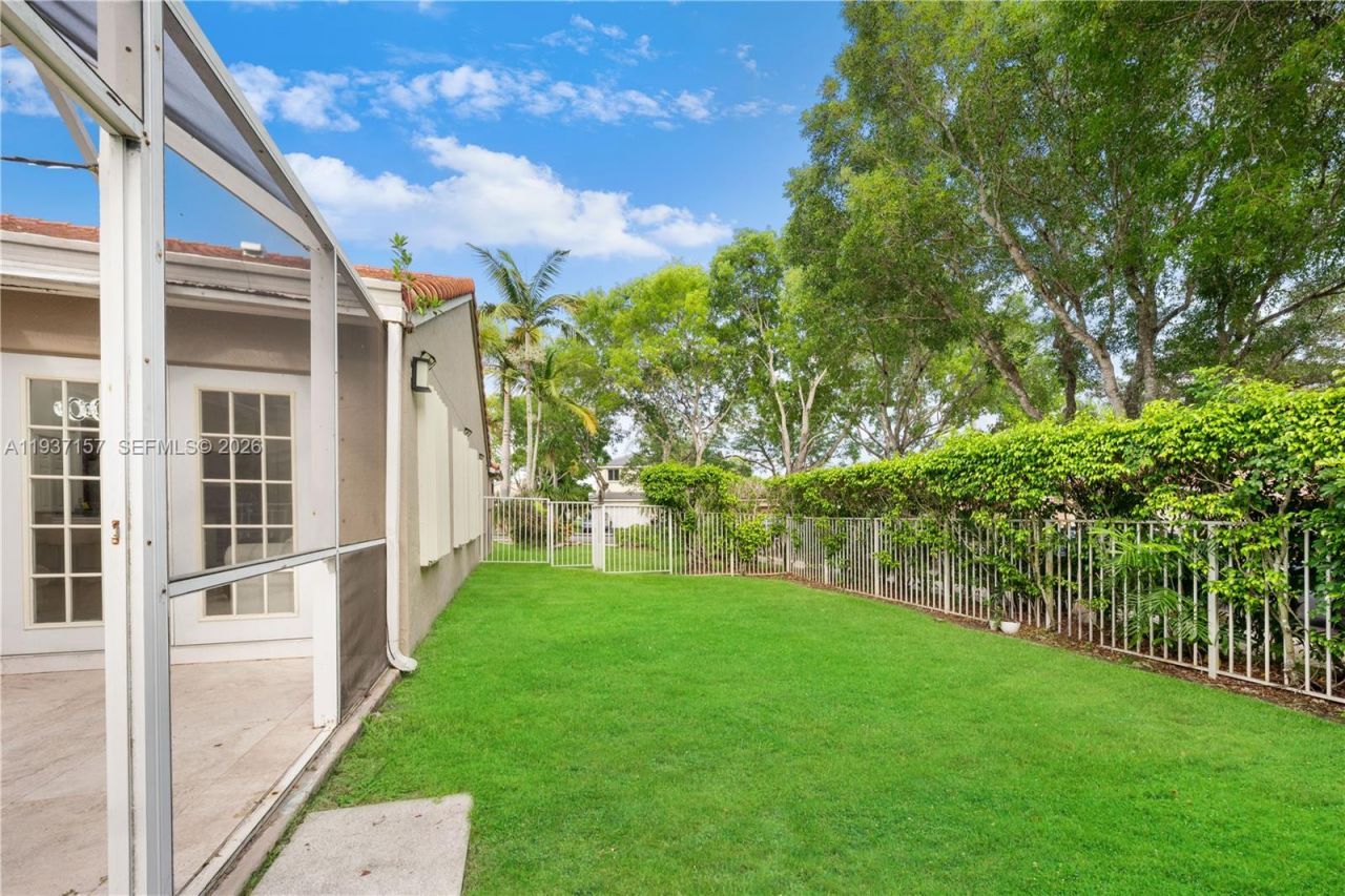 4361 Mahogany Ridge Dr , Weston, FL 33331 Photo