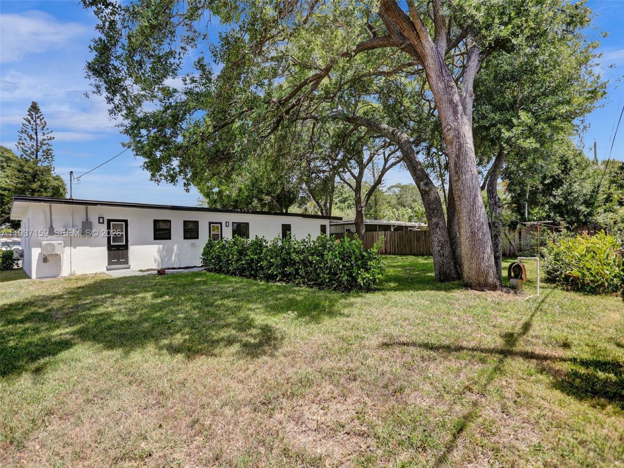 950 SW 29th St, Fort Lauderdale, FL 33315 Photo