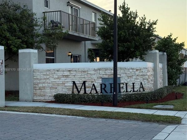 818 SE 19th St, Unit 818, Homestead, FL 33034