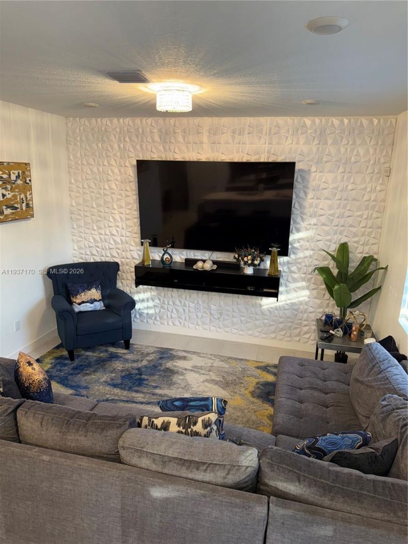 818 SE 19th St, Unit 818, Homestead, FL 33034 Photo