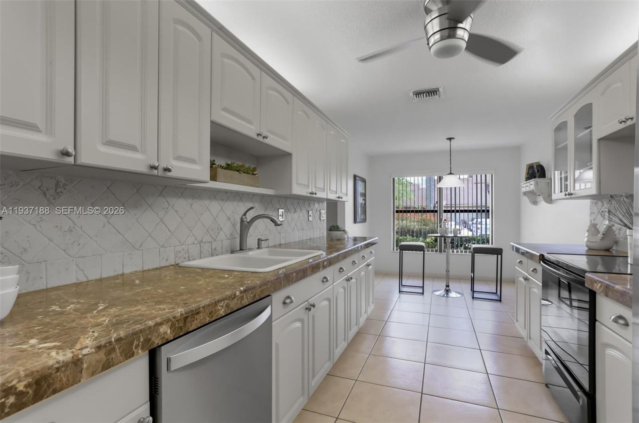 11905 Donlin Dr, Wellington, FL 33414 Photo