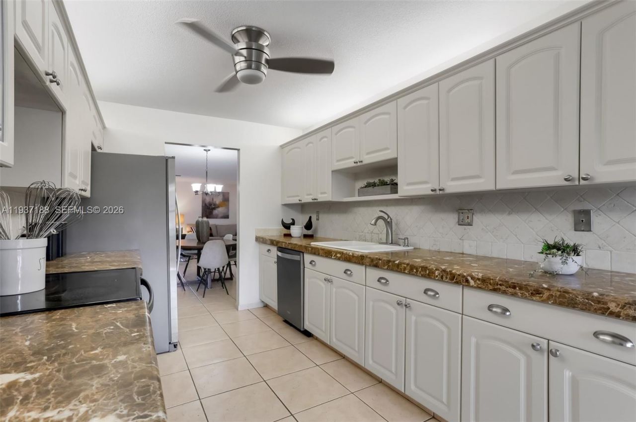 11905 Donlin Dr, Wellington, FL 33414 Photo