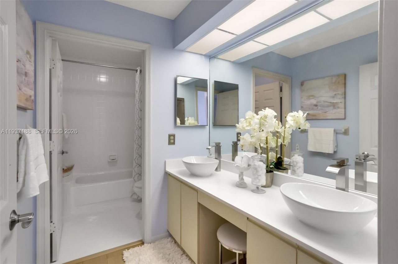 11905 Donlin Dr, Wellington, FL 33414 Photo