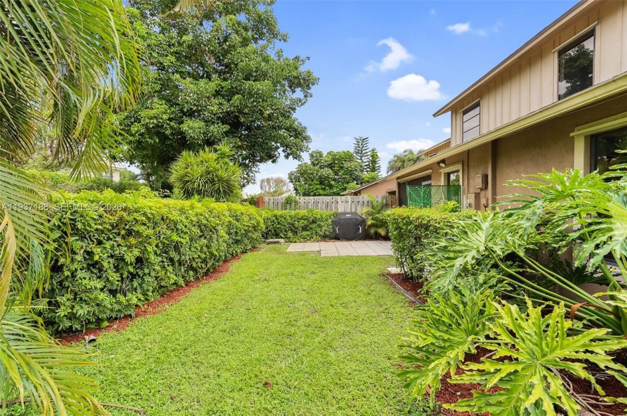 11905 Donlin Dr, Wellington, FL 33414 Photo