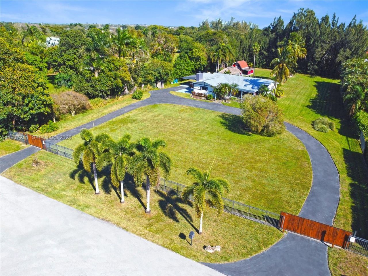 5300 SW 162nd Ave, Southwest Ranches, FL 33331 Photo