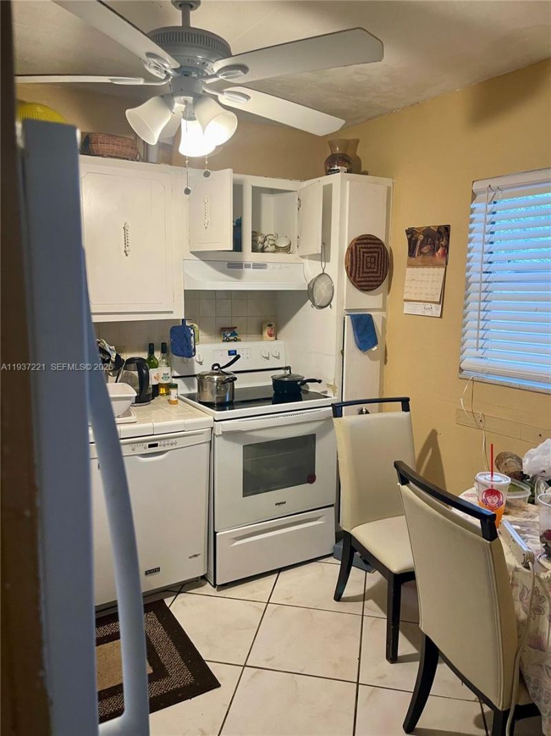 8351 Sands Point Blvd , Unit A208, Tamarac, FL 33321 Photo