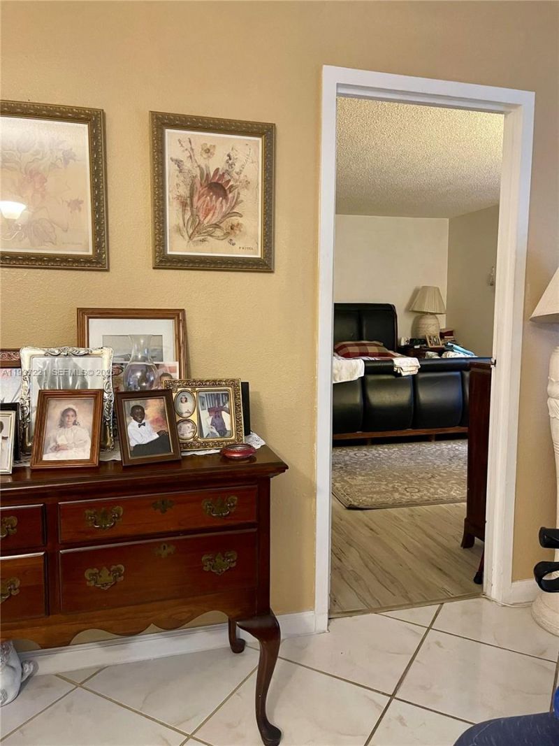 8351 Sands Point Blvd , Unit A208, Tamarac, FL 33321 Photo