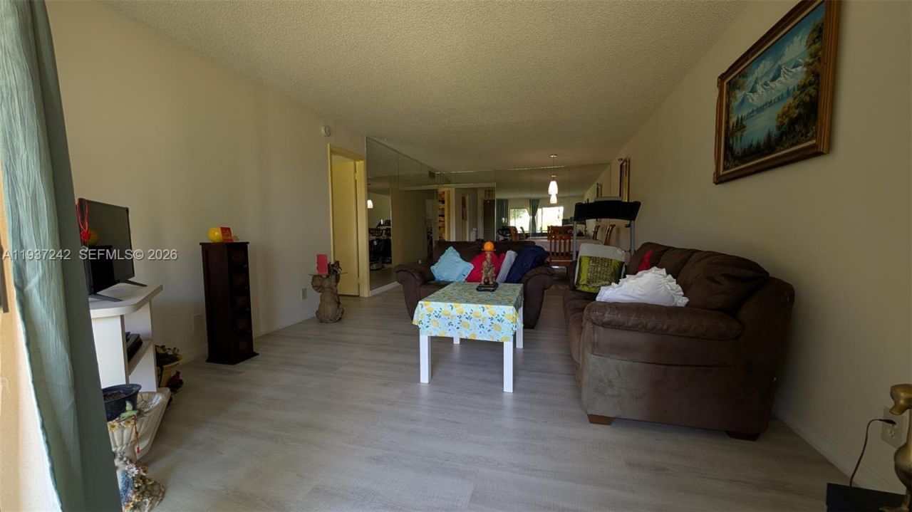 6080 NW 44th St , Unit 305, Lauderhill, FL 33319 Photo