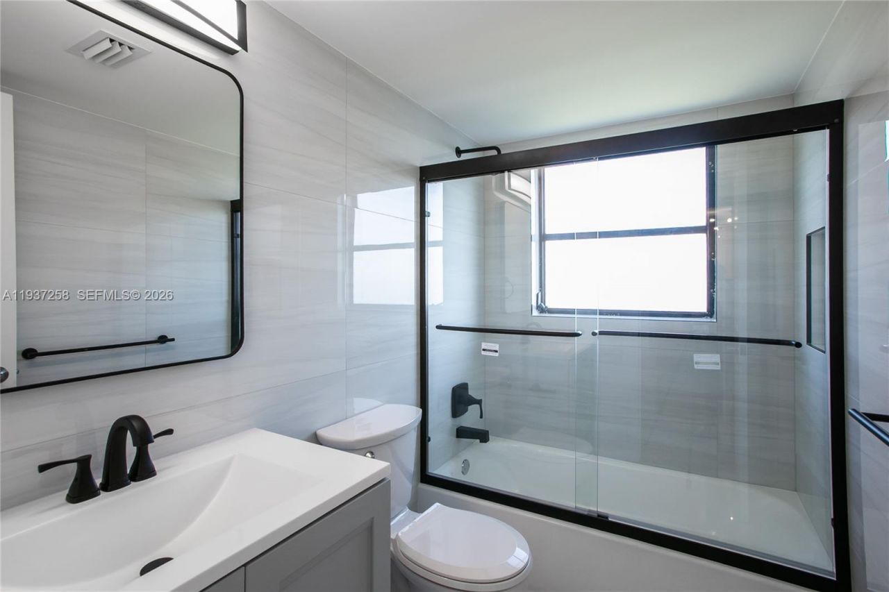 2215 Cypress Island Dr, Unit 608, Pompano Beach, FL 33069 Photo