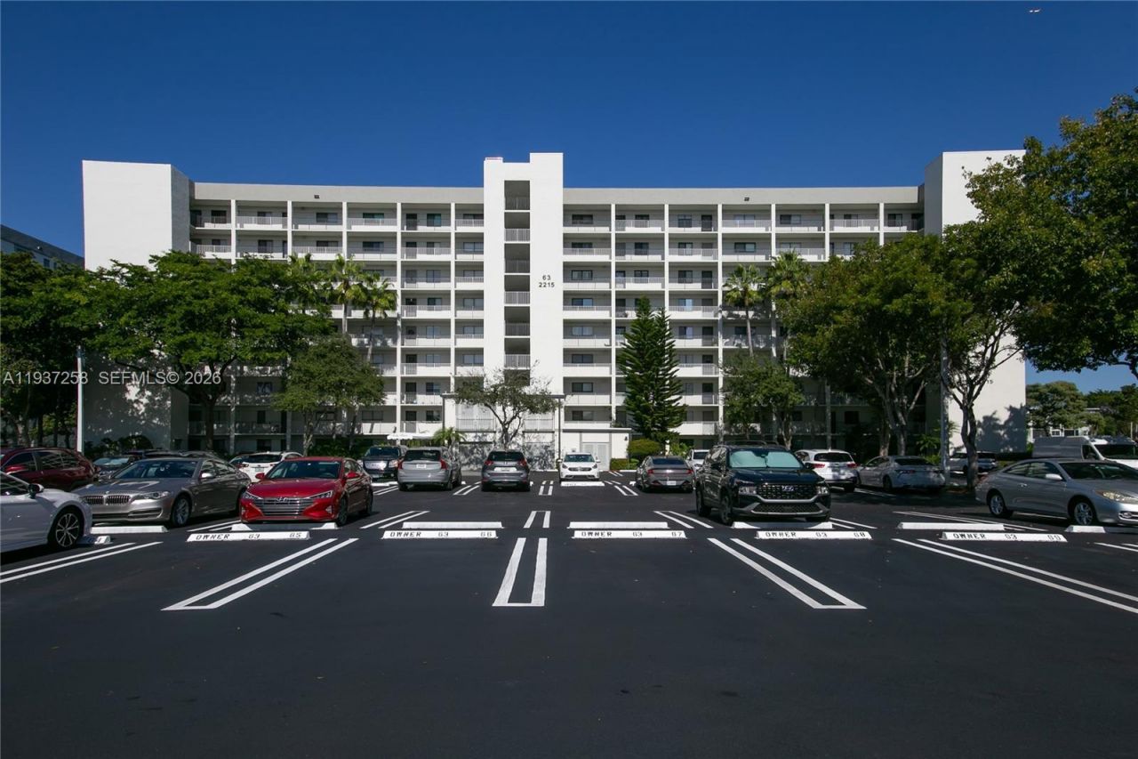 2215 Cypress Island Dr, Unit 608, Pompano Beach, FL 33069 Photo