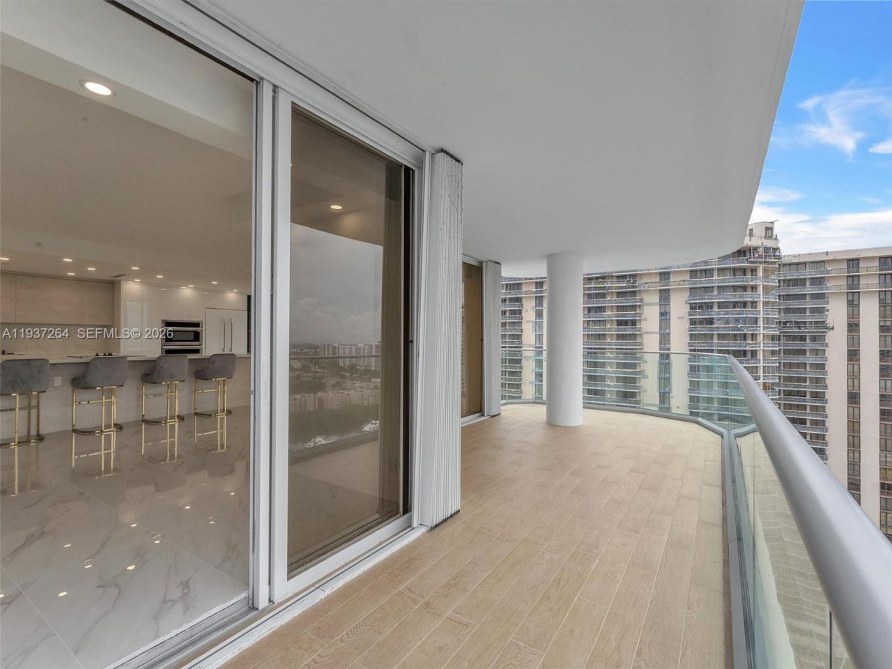 19707 Turnberry Way , Unit 25D, Aventura, FL 33180 Photo