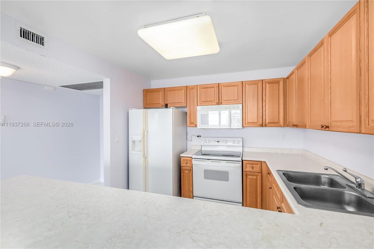 2301 Collins Ave , Unit 1038/1039, Miami Beach, FL 33139 Photo