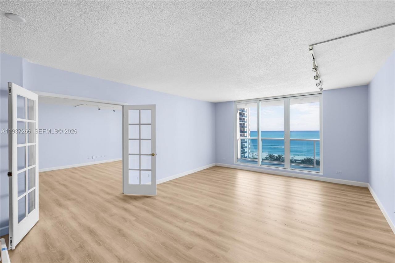 2301 Collins Ave , Unit 1038/1039, Miami Beach, FL 33139 Photo