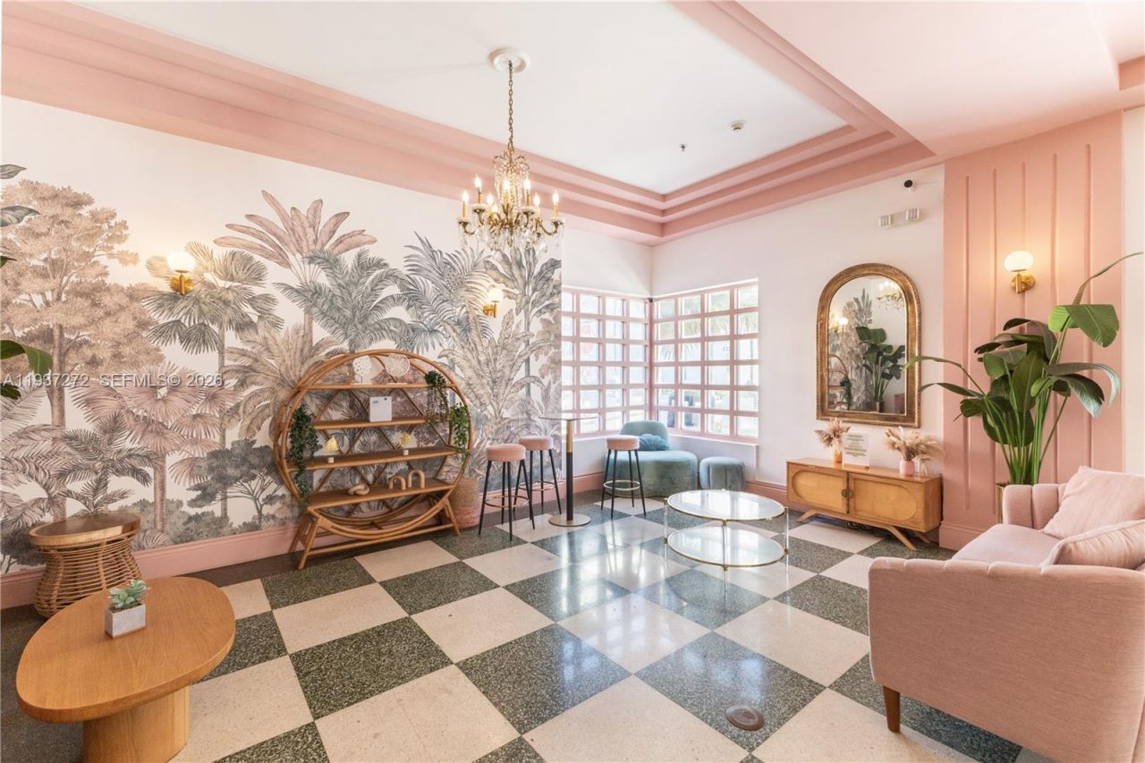 4130 Collins Ave, Unit 703, Miami Beach, FL 33140 Photo