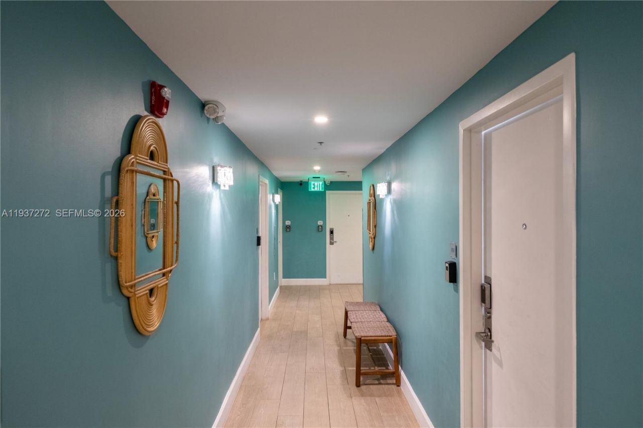 4130 Collins Ave, Unit 703, Miami Beach, FL 33140 Photo