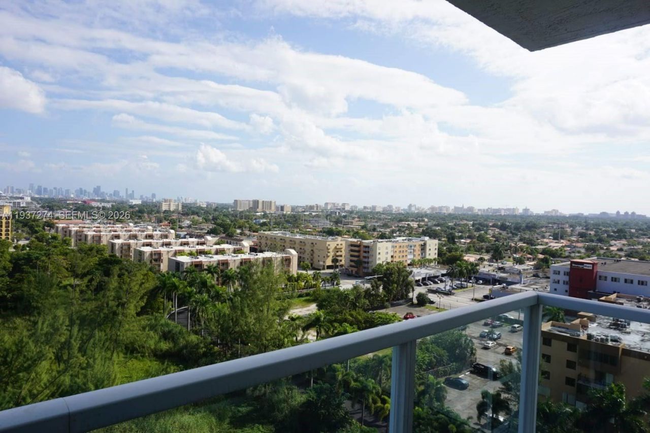 5085 NW 7th St, Unit 1106, Miami, FL 33126 Photo