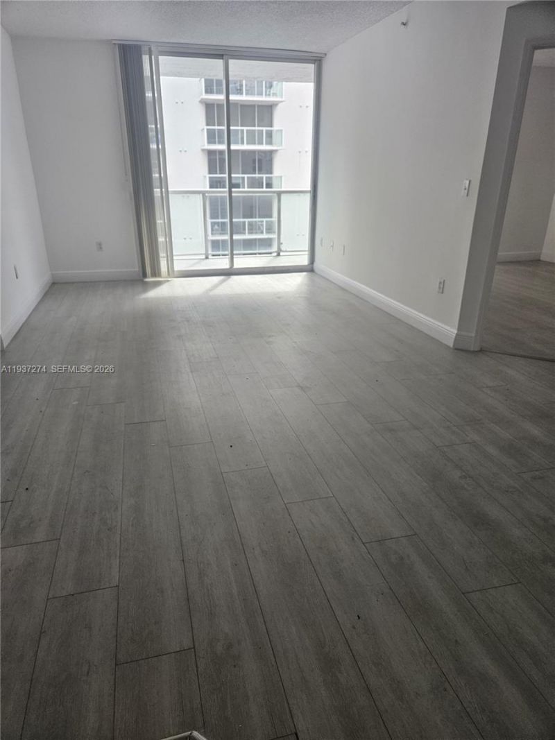 5085 NW 7th St, Unit 1106, Miami, FL 33126 Photo