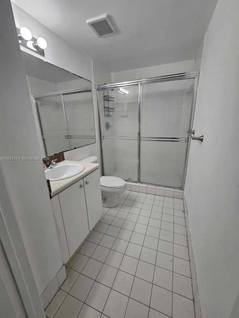 5085 NW 7th St, Unit 1106, Miami, FL 33126 Photo