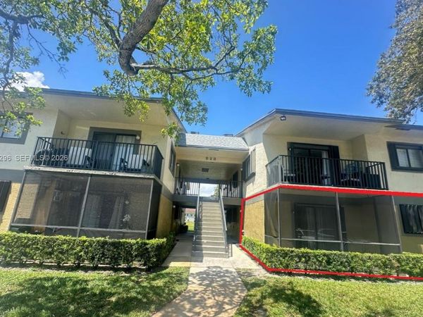 523 Trace Cir, Unit 105, Deerfield Beach, FL 33441