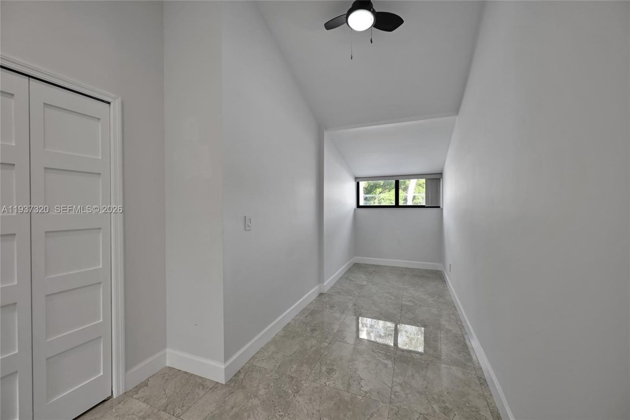 310 Poinciana Dr , Unit 802, Sunny Isles Beach, FL 33160 Photo