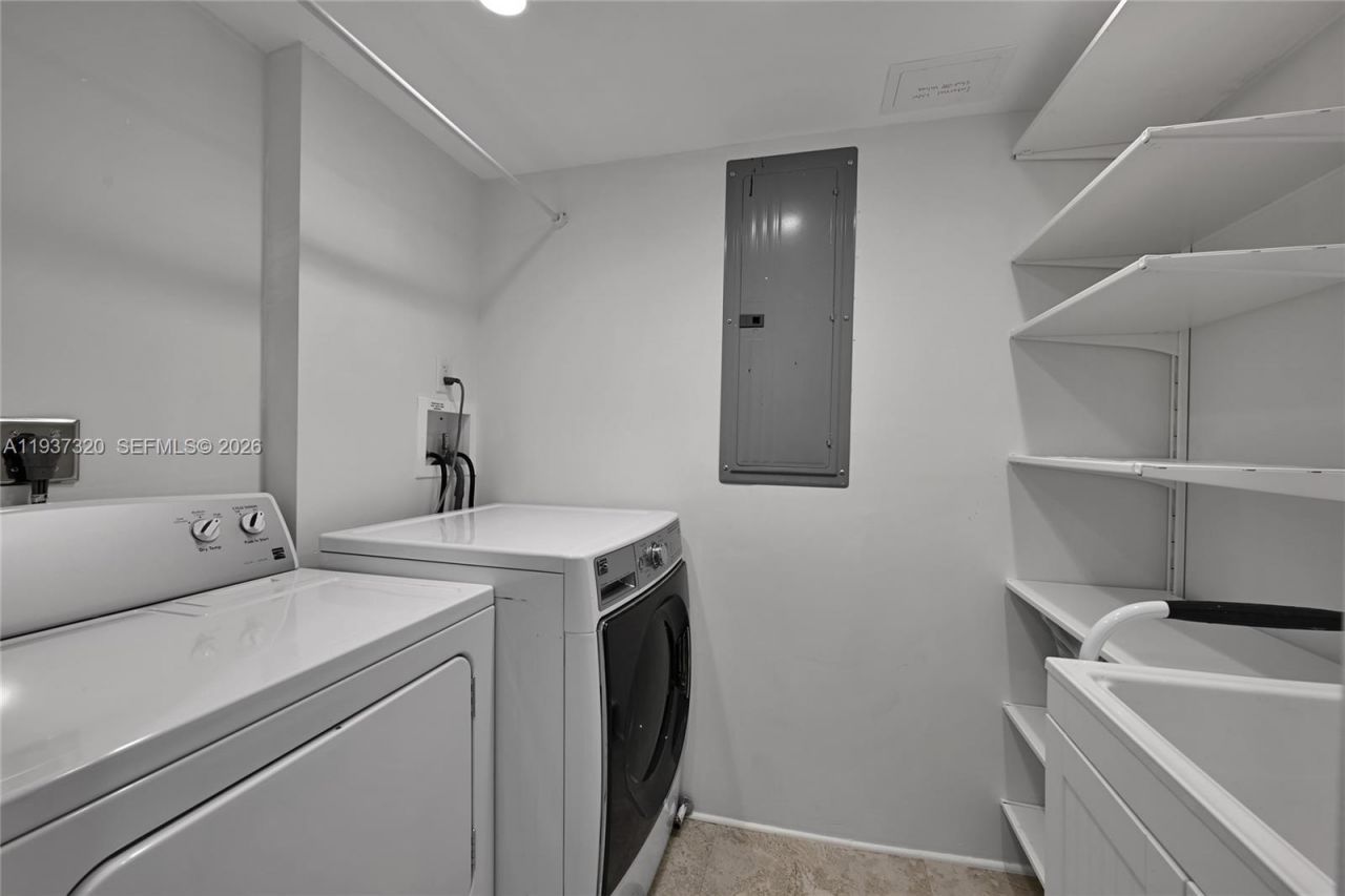 310 Poinciana Dr , Unit 802, Sunny Isles Beach, FL 33160 Photo