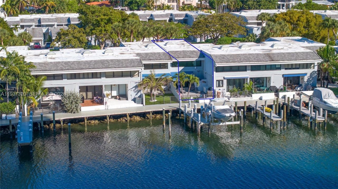 310 Poinciana Dr , Unit 802, Sunny Isles Beach, FL 33160 Photo