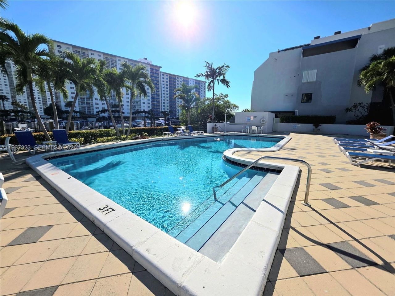 310 Poinciana Dr , Unit 802, Sunny Isles Beach, FL 33160 Photo