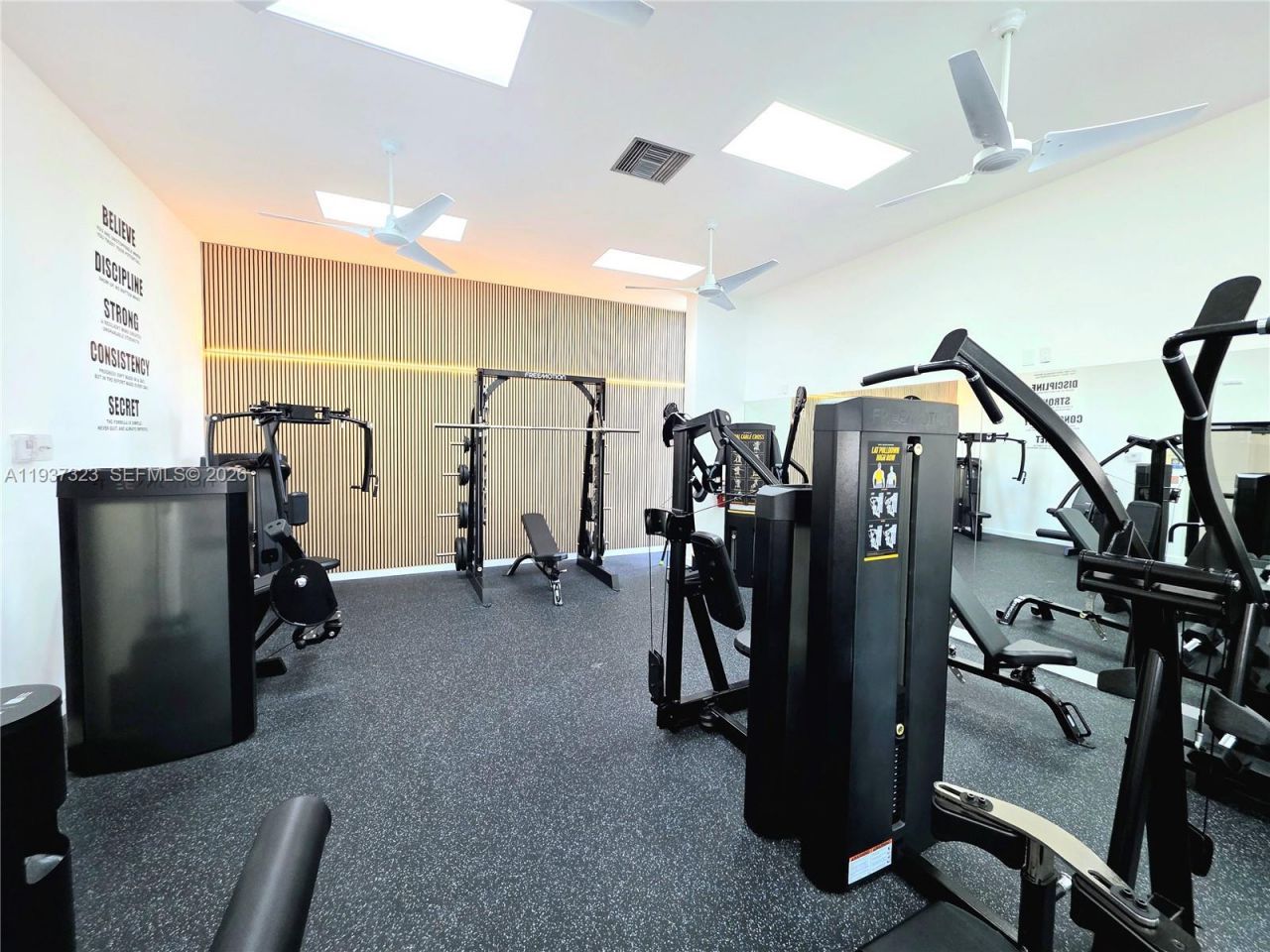 310 Poinciana Dr , Unit 802, Sunny Isles Beach, FL 33160 Photo