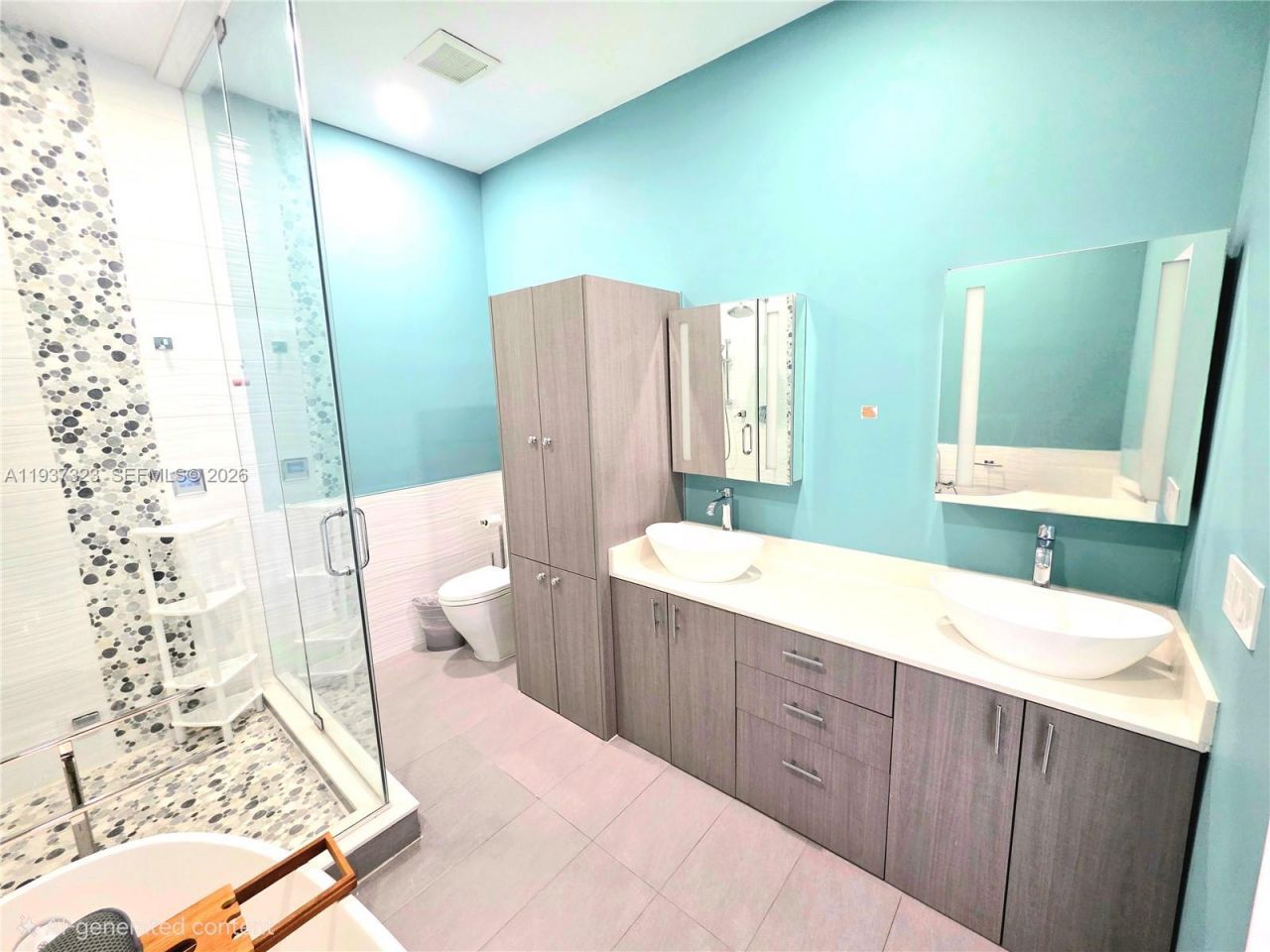 310 Poinciana Dr , Unit 802, Sunny Isles Beach, FL 33160 Photo