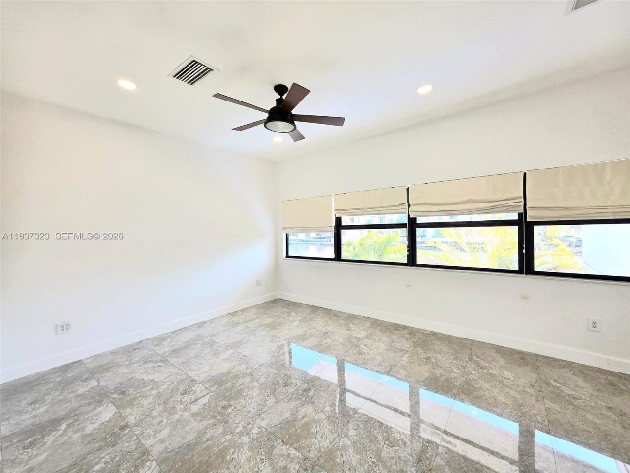 310 Poinciana Dr , Unit 802, Sunny Isles Beach, FL 33160 Photo