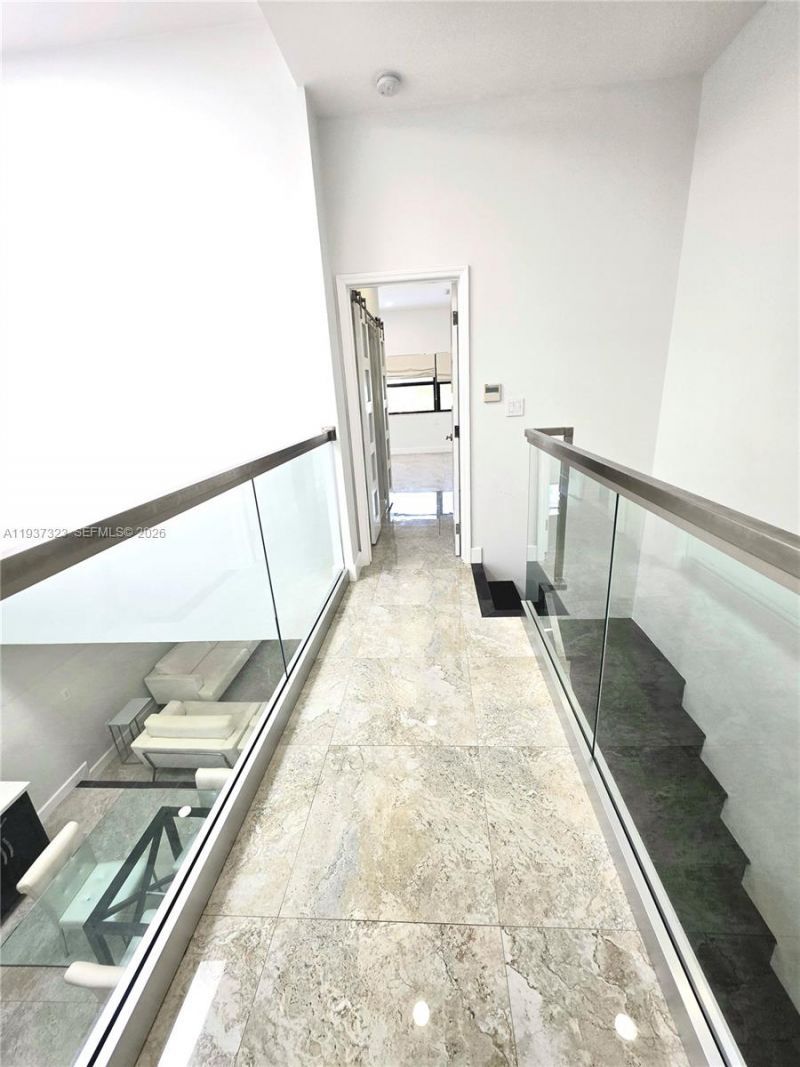 310 Poinciana Dr , Unit 802, Sunny Isles Beach, FL 33160 Photo