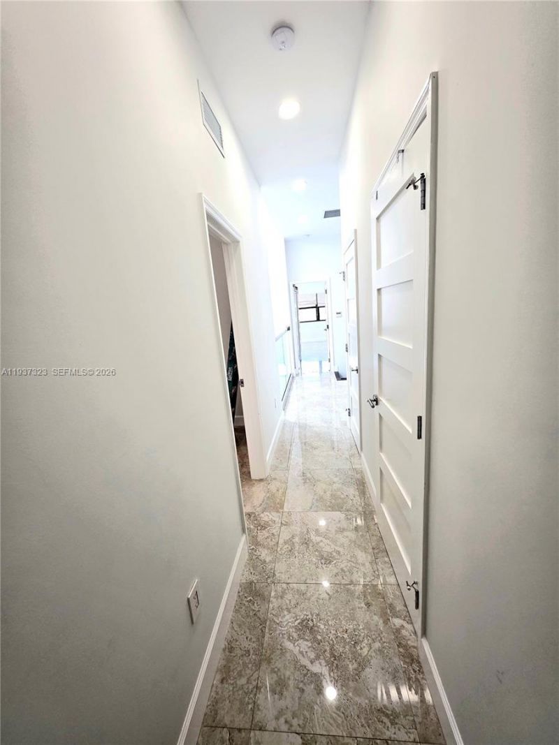310 Poinciana Dr , Unit 802, Sunny Isles Beach, FL 33160 Photo