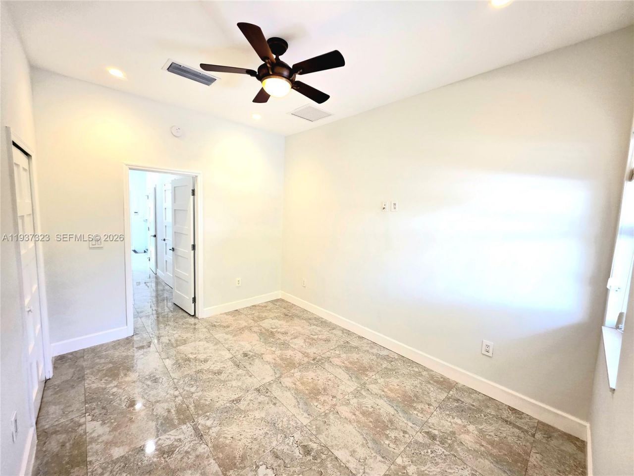 310 Poinciana Dr , Unit 802, Sunny Isles Beach, FL 33160 Photo