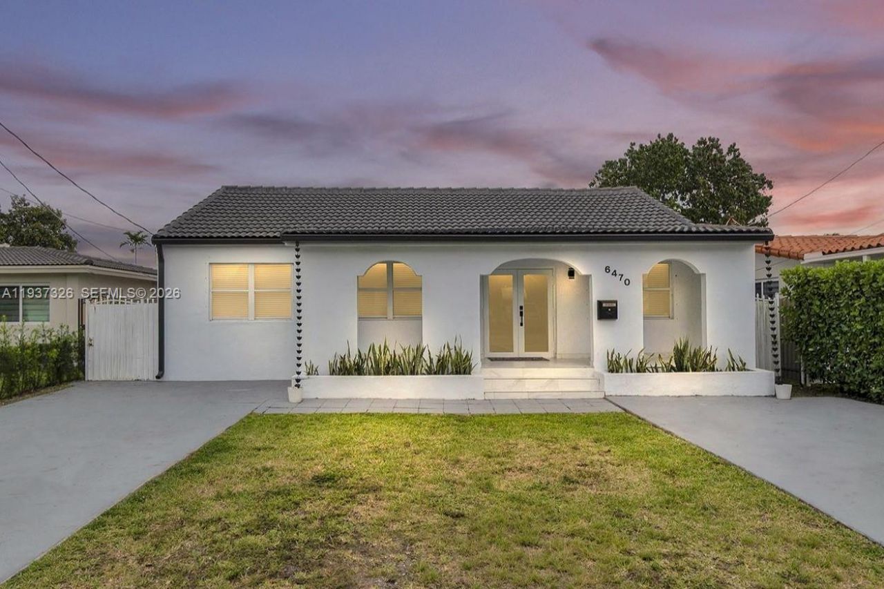 6470 SW 27th St , Miami, FL 33155 Photo