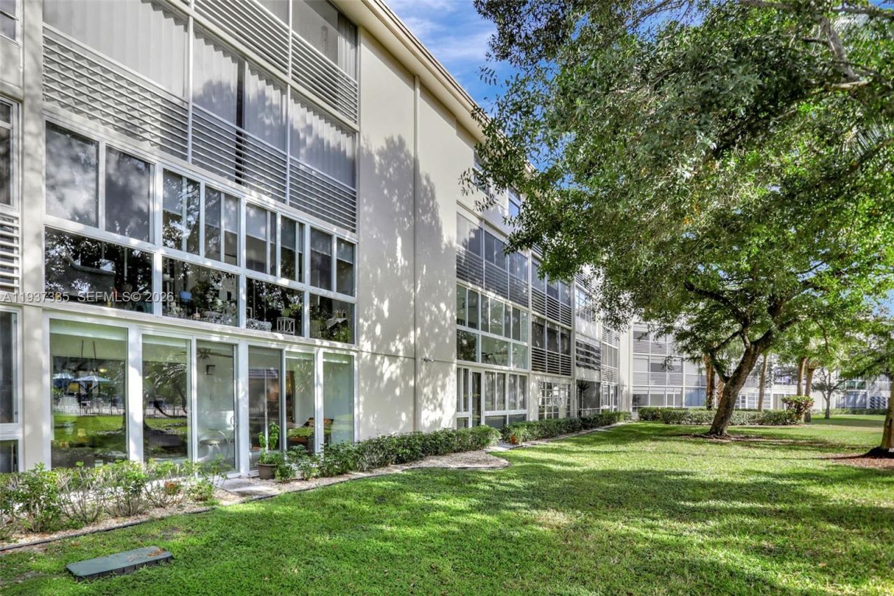 2301 Lucaya Ln, Unit M1, Coconut Creek, FL 33066 Photo