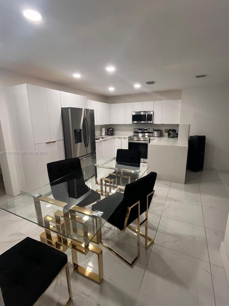 2041 NW 30th Way, Fort Lauderdale, FL 33311 Photo