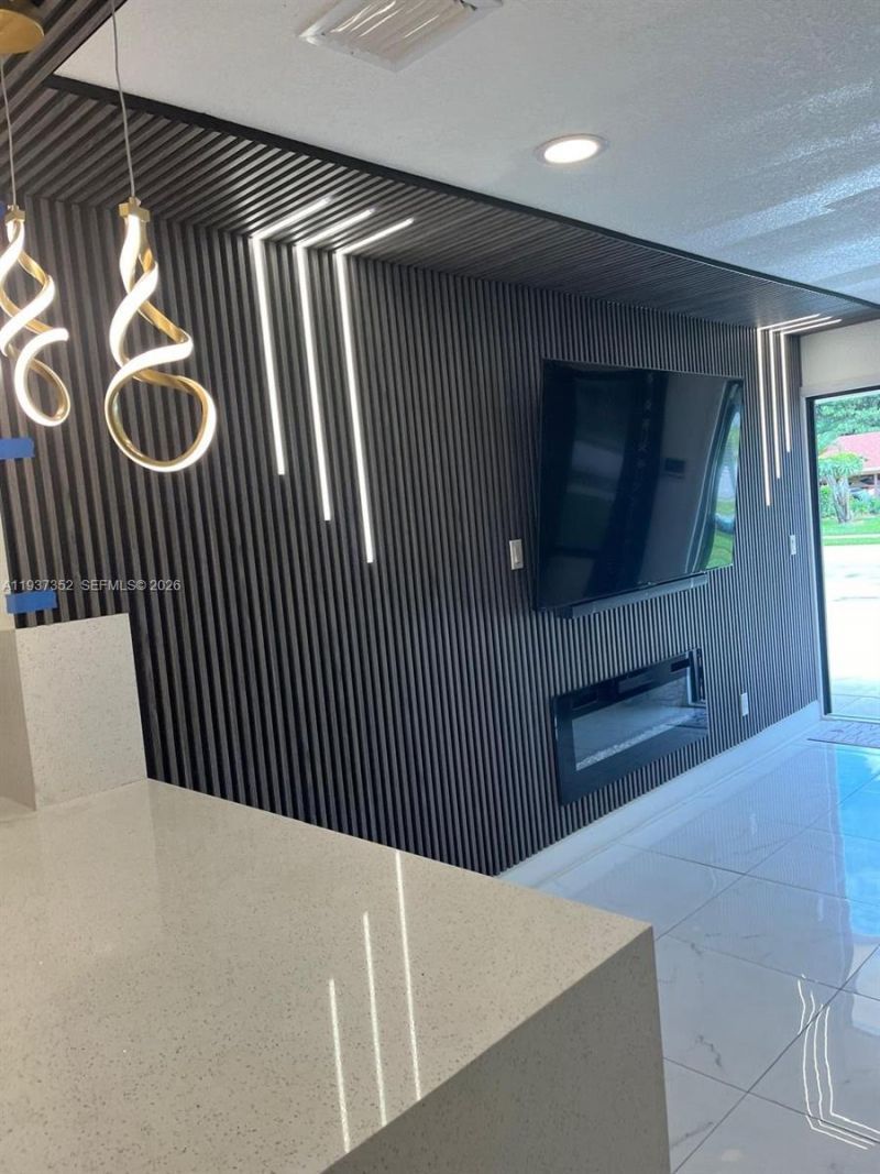 2041 NW 30th Way, Fort Lauderdale, FL 33311 Photo