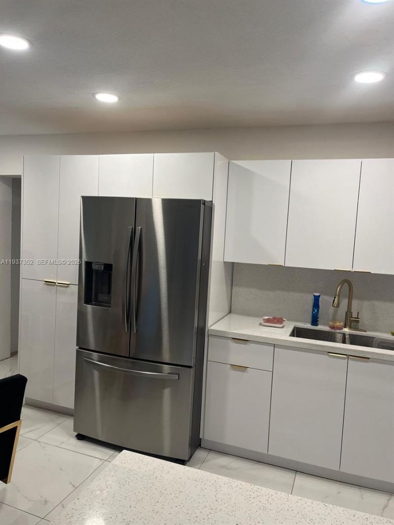 2041 NW 30th Way, Fort Lauderdale, FL 33311 Photo