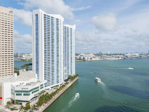 300 S Biscayne Blvd, Unit L-428, Miami, FL 33131