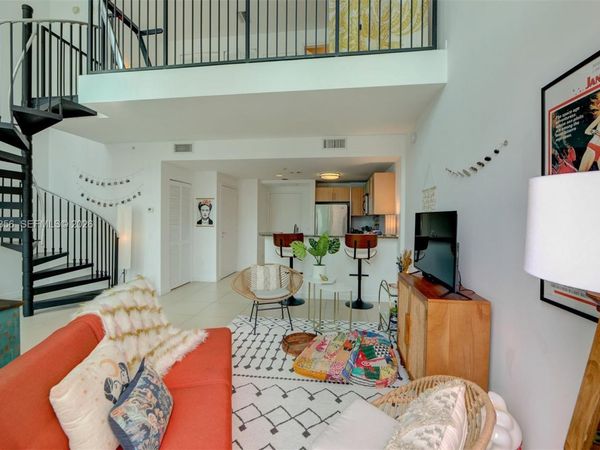 300 S Biscayne Blvd, Unit L-428, Miami, FL 33131