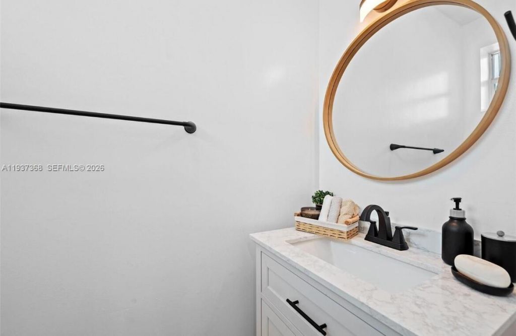 1705 Johnson St, Unit B, Hollywood, FL 33020 Photo