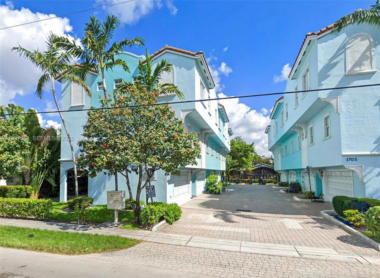 1705 Johnson St, Unit B, Hollywood, FL 33020 Photo