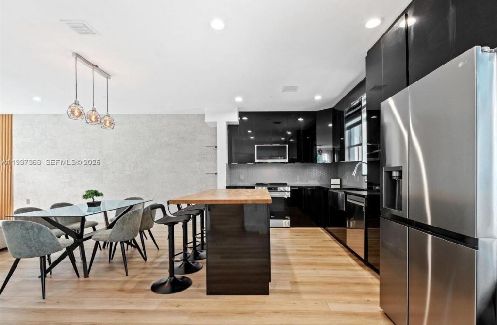 1705 Johnson St, Unit B, Hollywood, FL 33020 Photo