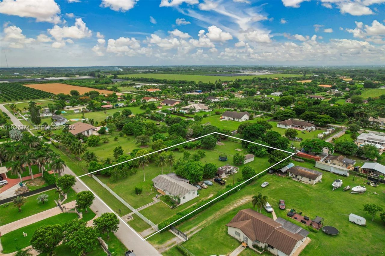 20890 SW 236th St, Homestead, FL 33031 Photo