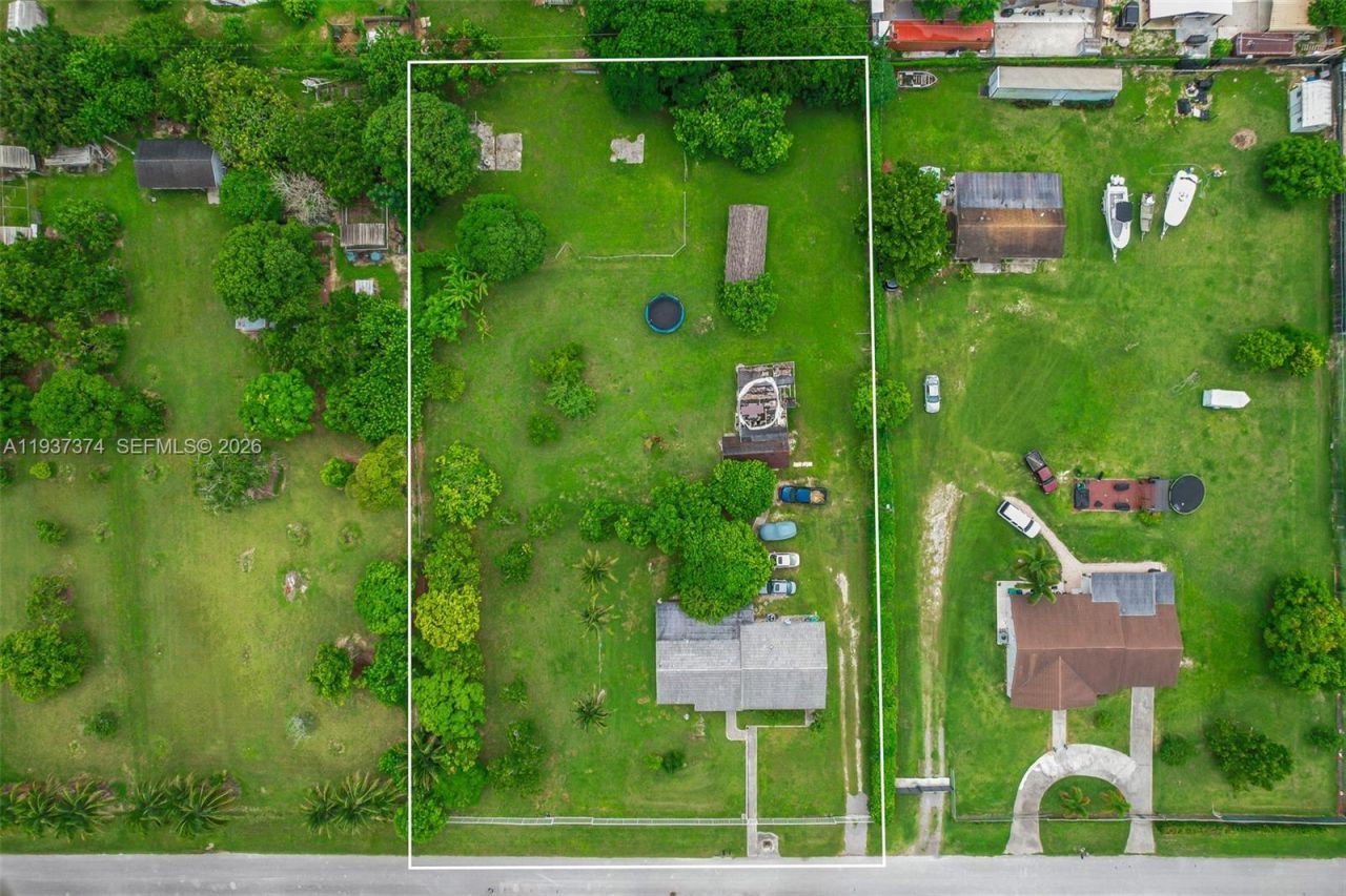 20890 SW 236th St, Homestead, FL 33031 Photo