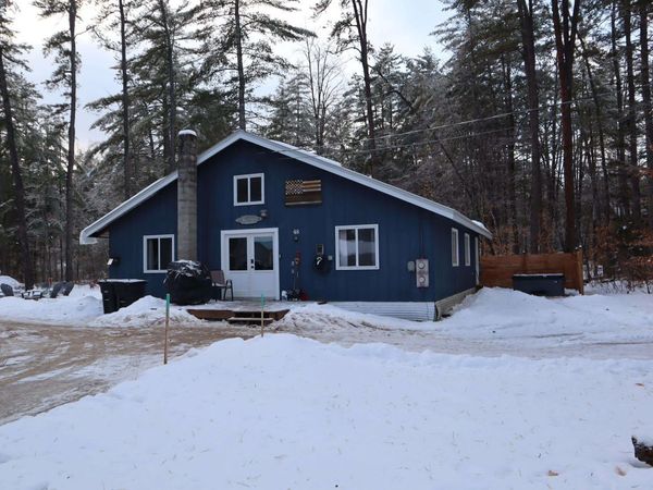 48 South Way, Tamworth, NH 03886