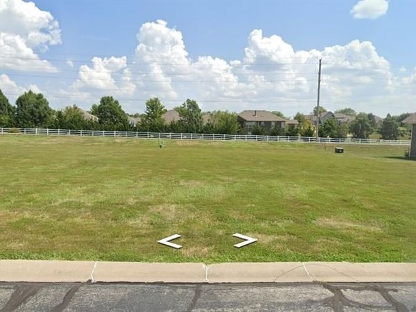 22619 Vincent Street, Peculiar, MO 64078